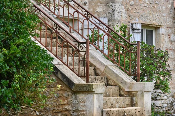 Image No.13-7 Bed House for sale