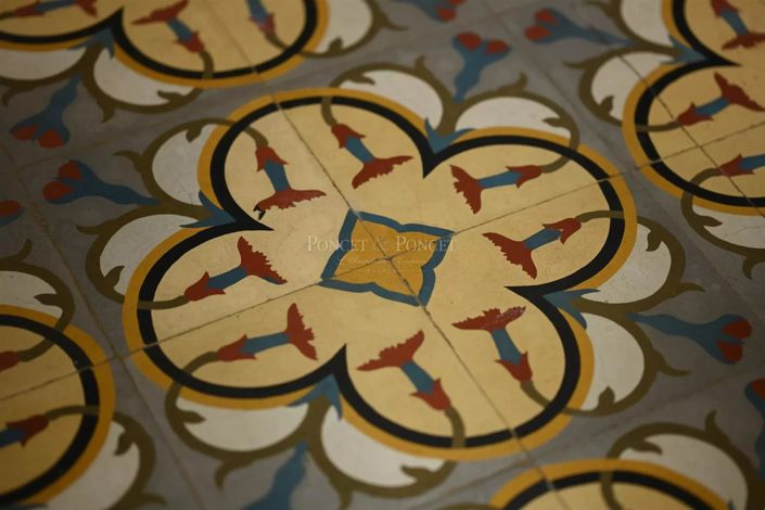 Image No.20-8 Bed House for sale