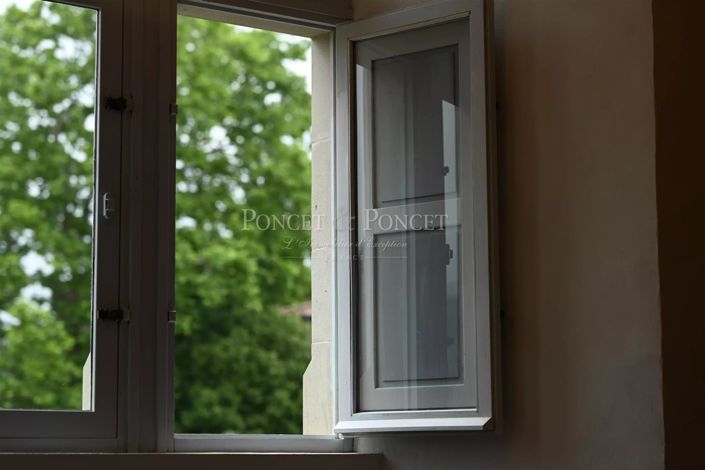 Image No.21-8 Bed House for sale