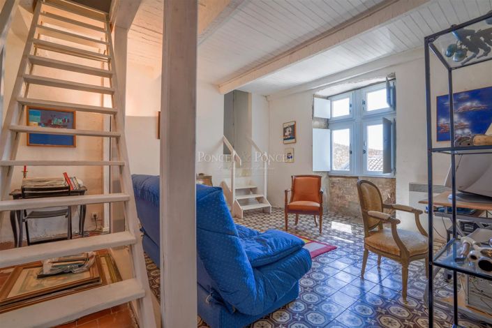 Image No.24-8 Bed House for sale