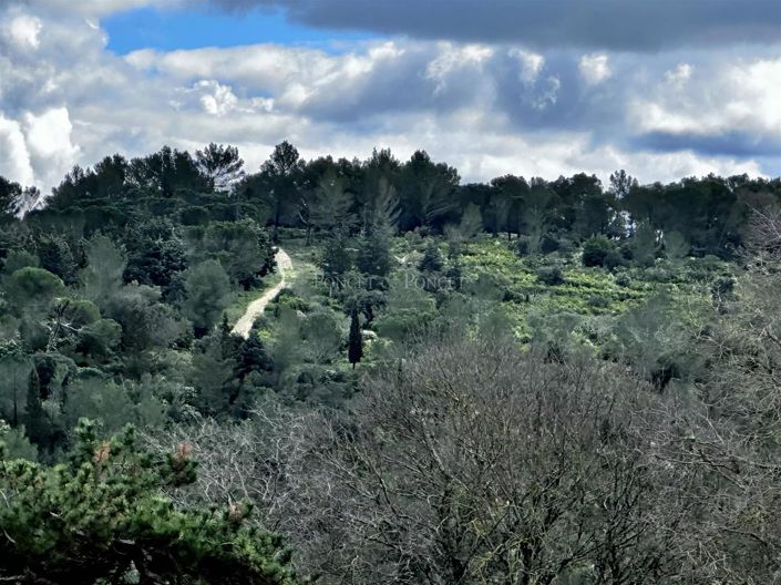 Image No.10-7 Bed House for sale