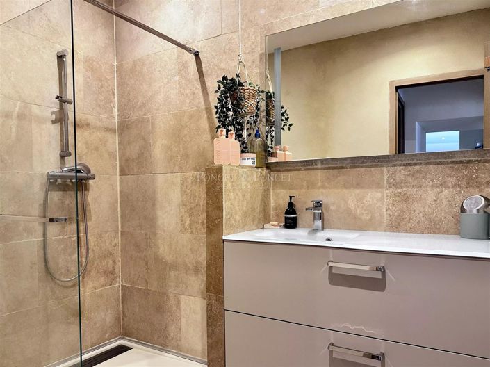 Image No.13-7 Bed House for sale