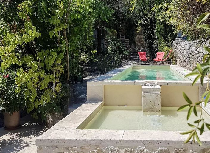 Image No.2-Maison de 7 chambres à vendre à Uzès