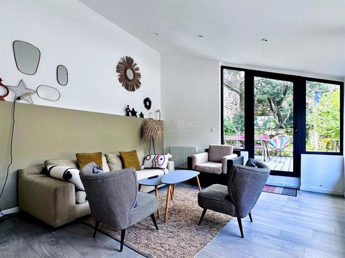 Image No.23-7 Bed House for sale