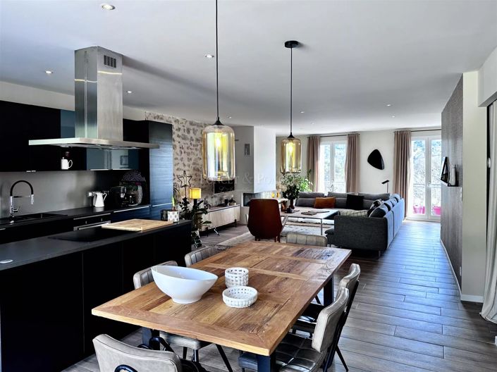 Image No.4-7 Bed House for sale