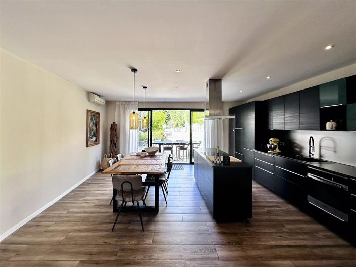 Image No.5-7 Bed House for sale