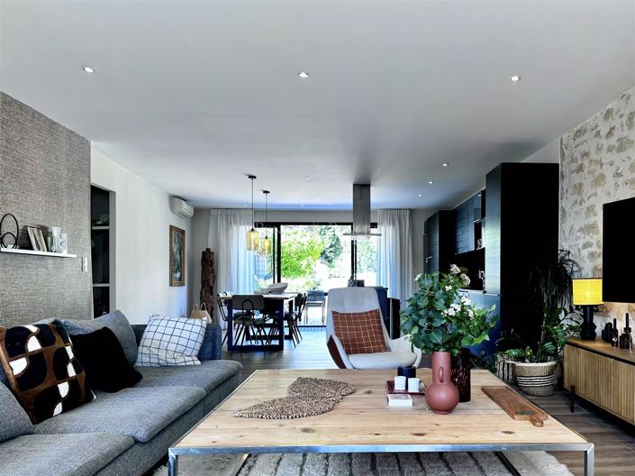 Image No.9-7 Bed House for sale