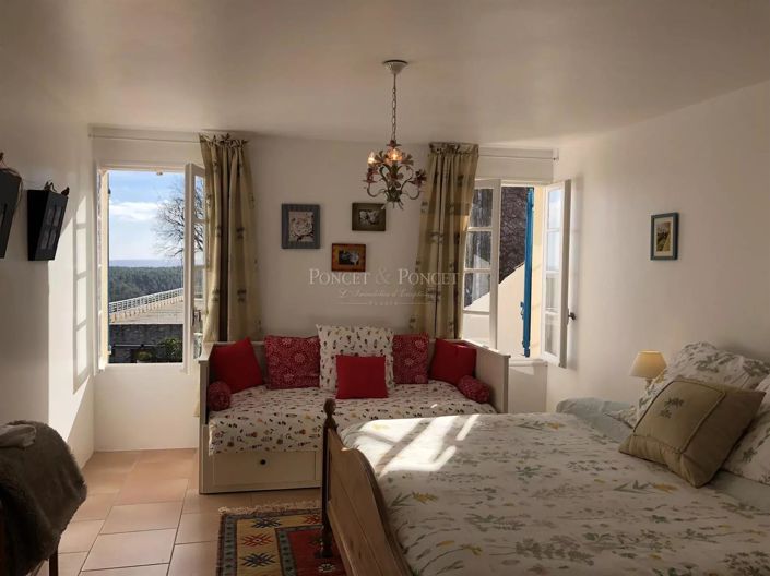 Image No.31-House for sale