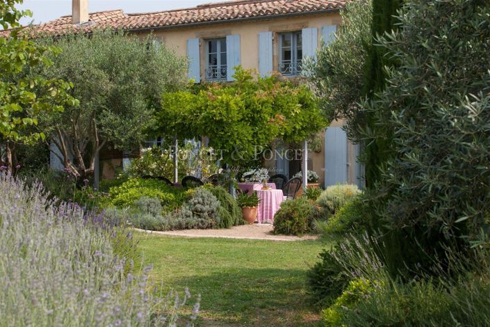 Image No.1-14 Bed House for sale