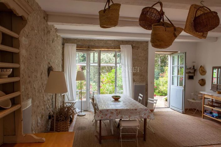 Image No.11-14 Bed House for sale