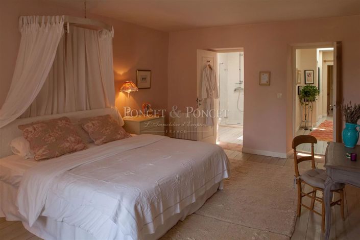 Image No.12-14 Bed House for sale