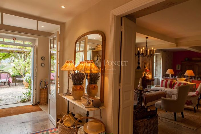 Image No.7-14 Bed House for sale