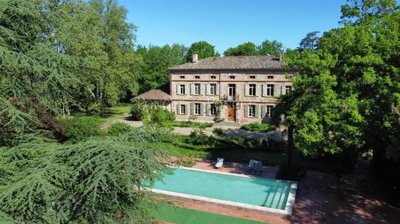 10 Bed House for sale