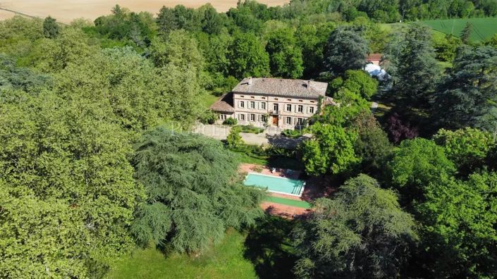 Image No.2-10 Bed House for sale