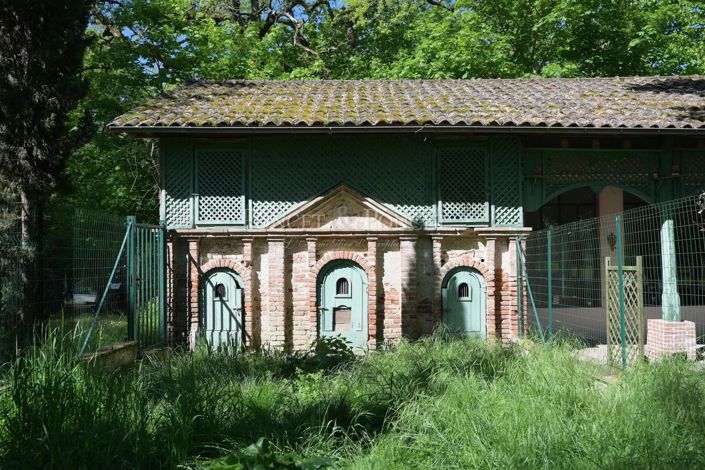 Image No.33-10 Bed House for sale