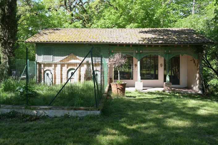 Image No.34-10 Bed House for sale