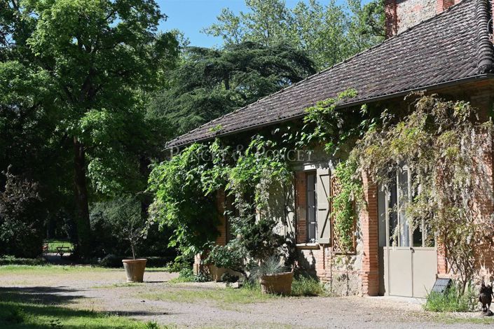 Image No.35-10 Bed House for sale