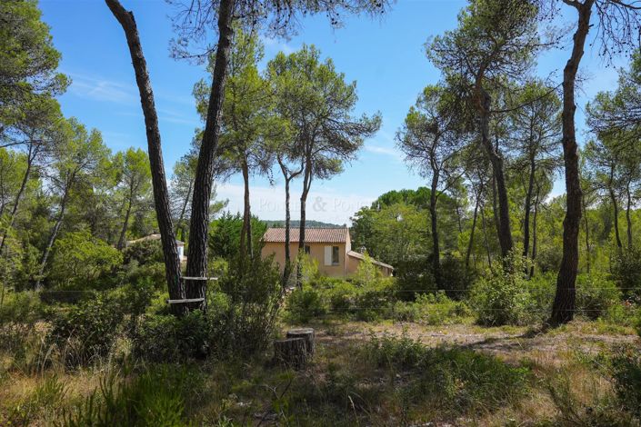 Image No.1-5 Bed House for sale
