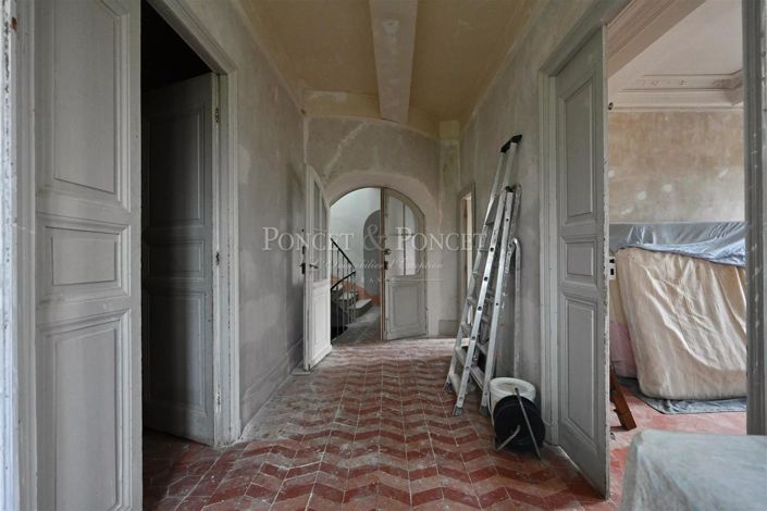 Image No.10-7 Bed House for sale