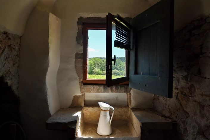 Image No.15-10 Bed House for sale