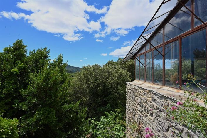 Image No.6-10 Bed House for sale