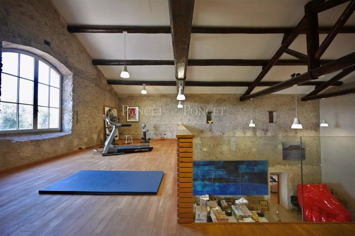 Image No.12-6 Bed House for sale