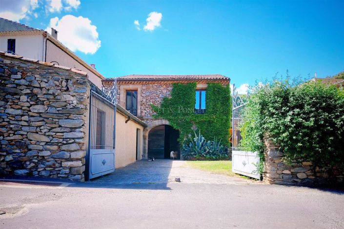Image No.1-3 Bed House for sale
