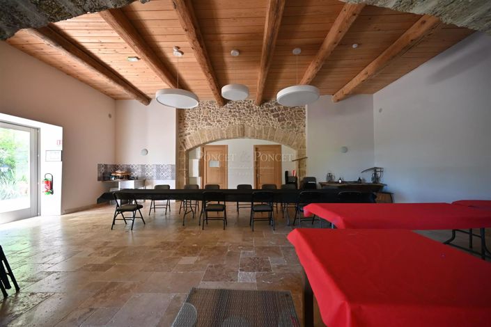 Image No.10-20 Bed House for sale