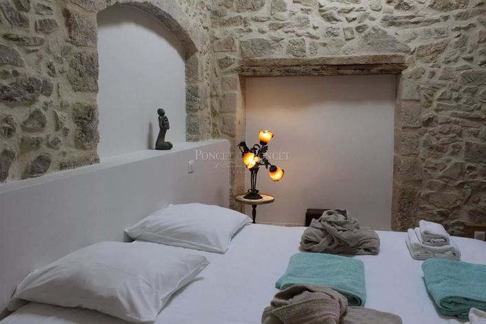 Image No.14-20 Bed House for sale