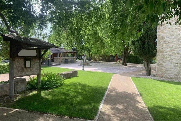 Image No.4-20 Bed House for sale