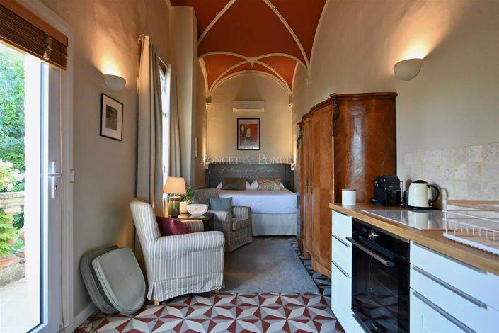 Image No.17-10 Bed House for sale