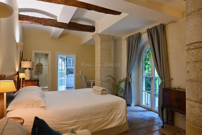 Image No.20-10 Bed House for sale