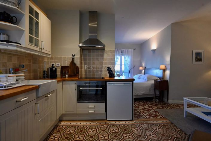 Image No.21-10 Bed House for sale