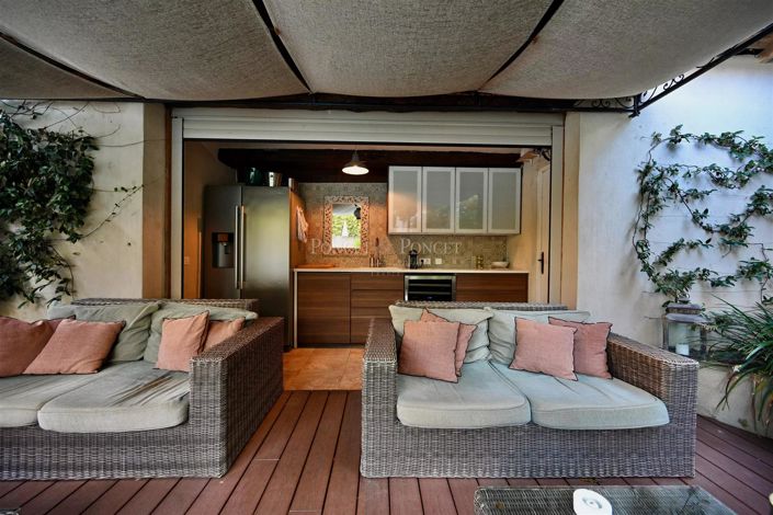 Image No.28-10 Bed House for sale