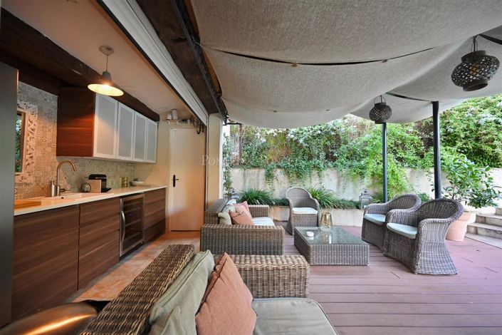 Image No.29-10 Bed House for sale