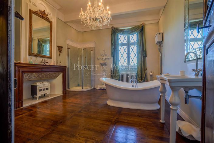 Image No.14-10 Bed House for sale