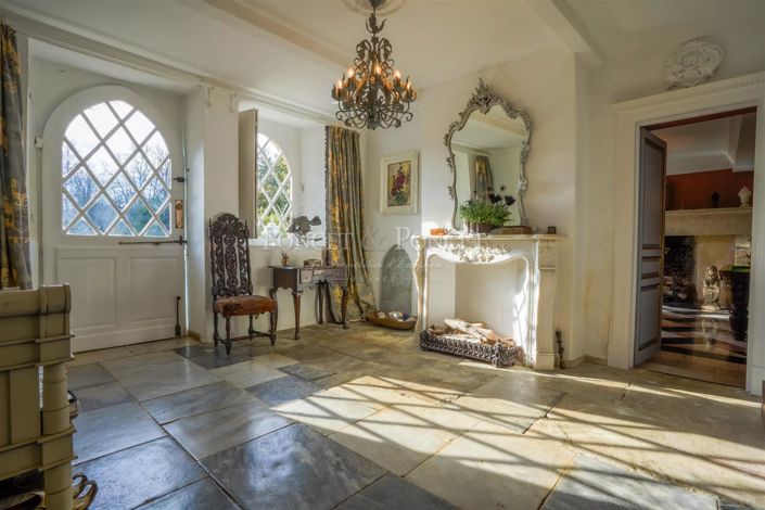 Image No.16-10 Bed House for sale