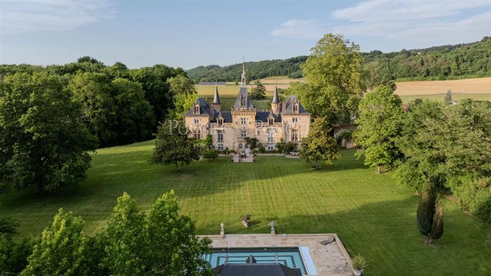 Image No.4-10 Bed House for sale