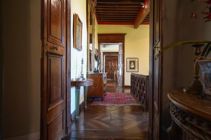 Image No.9-10 Bed House for sale