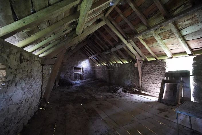 Image No.22-7 Bed House for sale