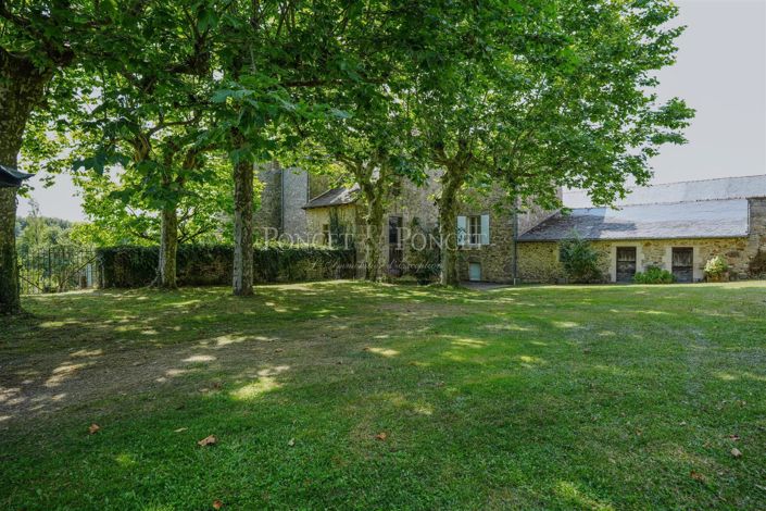 Image No.24-7 Bed House for sale