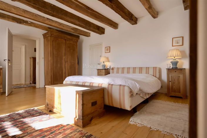 Image No.26-7 Bed House for sale