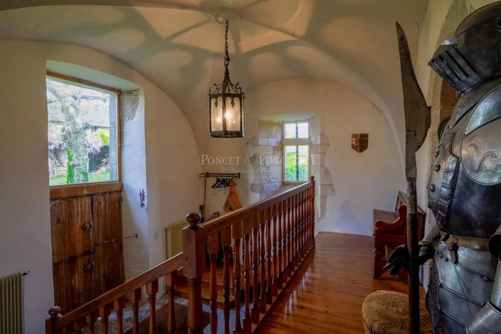 Image No.6-7 Bed House for sale