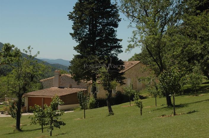 Image No.9-16 Bed House for sale