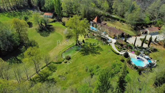 Image No.6-10 Bed House for sale