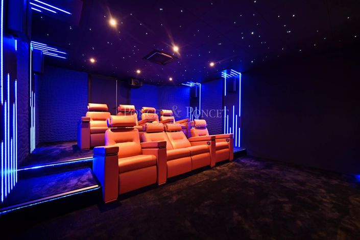 Image No.15-5 Bed House for sale