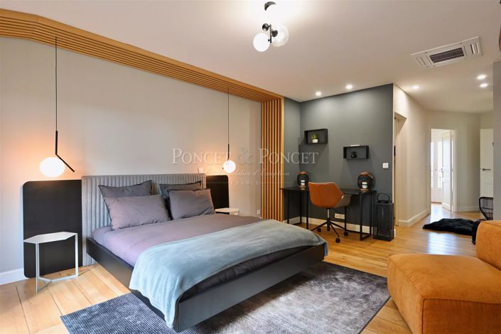 Image No.35-5 Bed House for sale