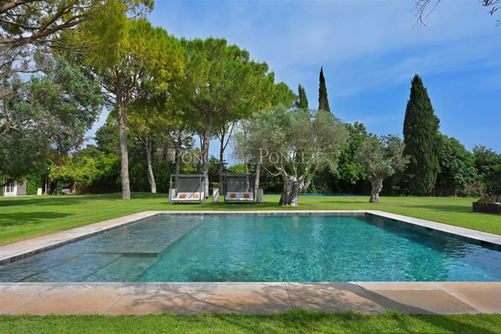 Image No.9-5 Bed House for sale