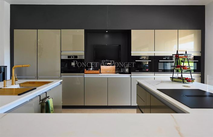 Image No.11-4 Bed House for sale