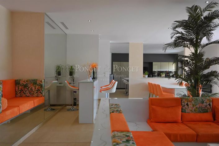 Image No.18-4 Bed House for sale